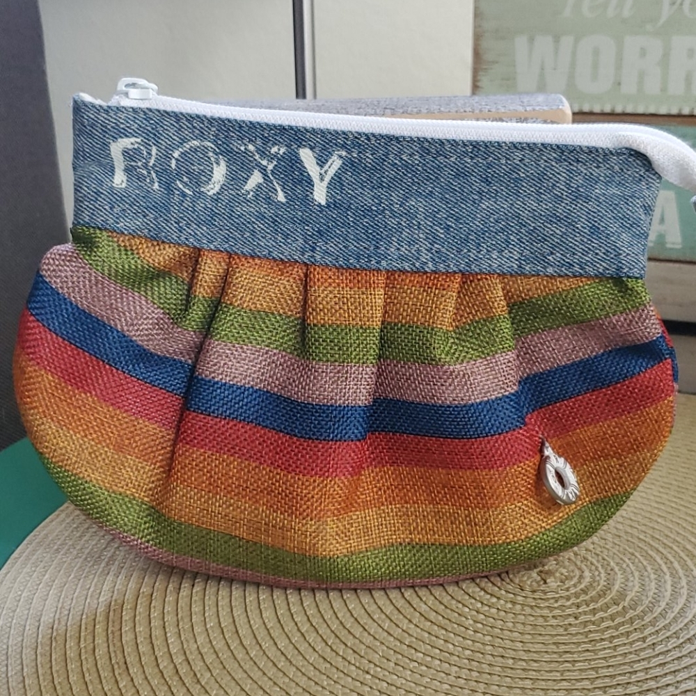Roxy makeup bag